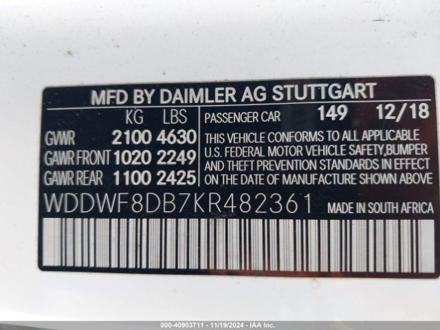 Photo 8 VIN: WDDWF8DB7KR482361 - MERCEDES-BENZ C-CLASS 