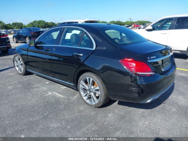 Photo 2 VIN: WDDWF8DBXLR552355 - MERCEDES-BENZ C 300 