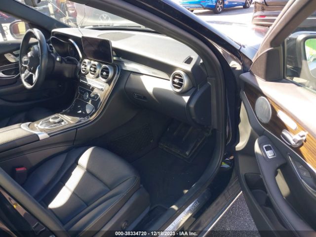 Photo 4 VIN: WDDWF8DBXLR552355 - MERCEDES-BENZ C 300 