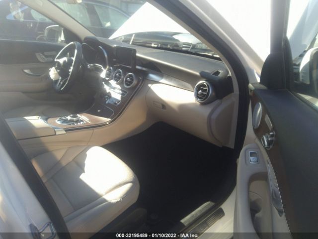 Photo 4 VIN: WDDWF8EB0KR479803 - MERCEDES-BENZ C-CLASS 