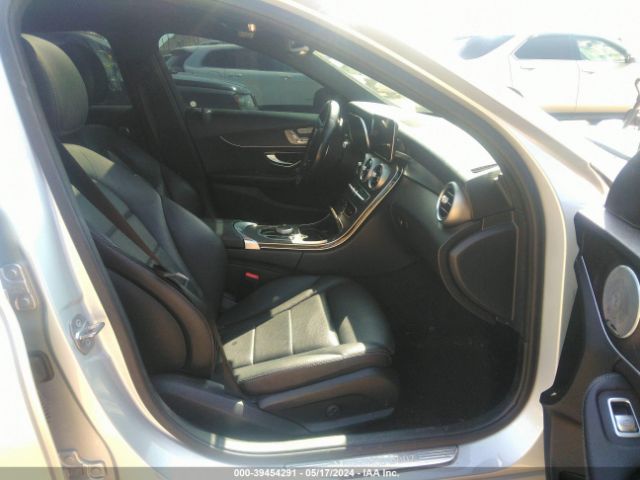 Photo 4 VIN: WDDWF8EB6LR539858 - MERCEDES-BENZ C 300 