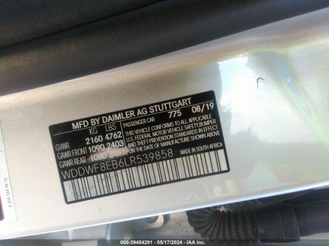 Photo 8 VIN: WDDWF8EB6LR539858 - MERCEDES-BENZ C 300 