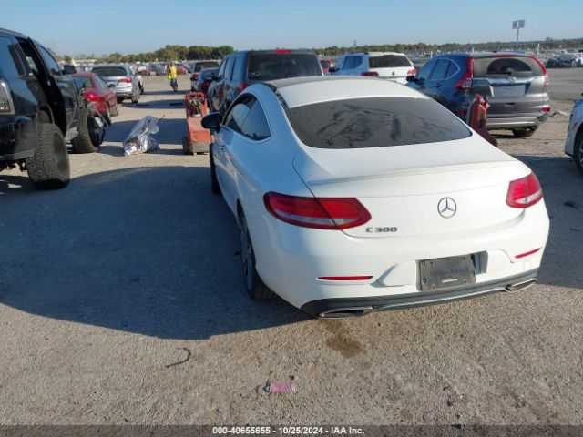 Photo 2 VIN: WDDWJ4JB6HF436591 - MERCEDES-BENZ C-CLASS 