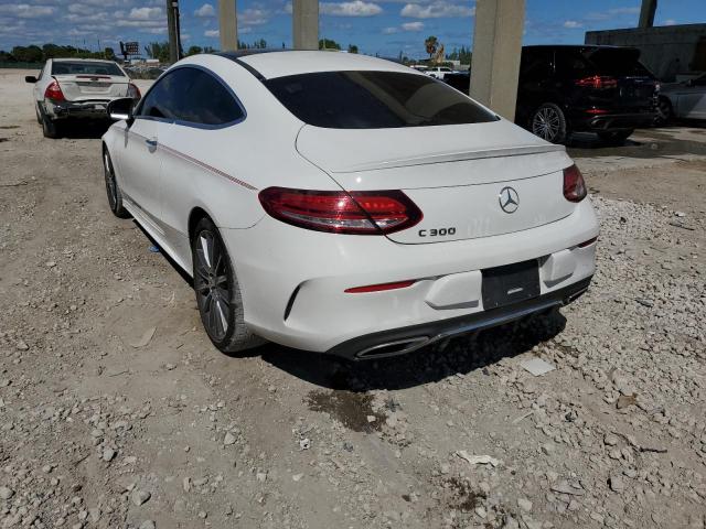 Photo 2 VIN: WDDWJ8DB6KF777919 - MERCEDES-BENZ C 300 