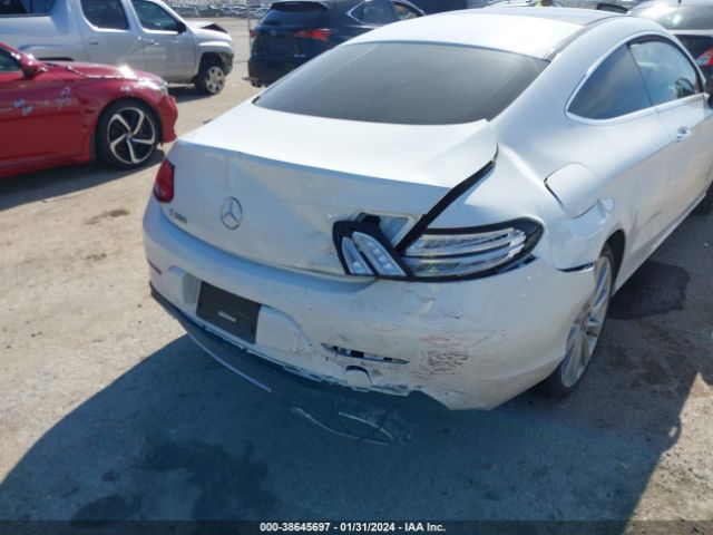 Photo 5 VIN: WDDWJ8DB8KF821287 - MERCEDES-BENZ C 300 