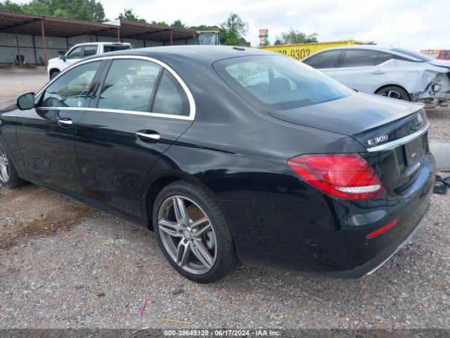 Photo 2 VIN: WDDZF4JB0HA061650 - MERCEDES-BENZ E-CLASS 