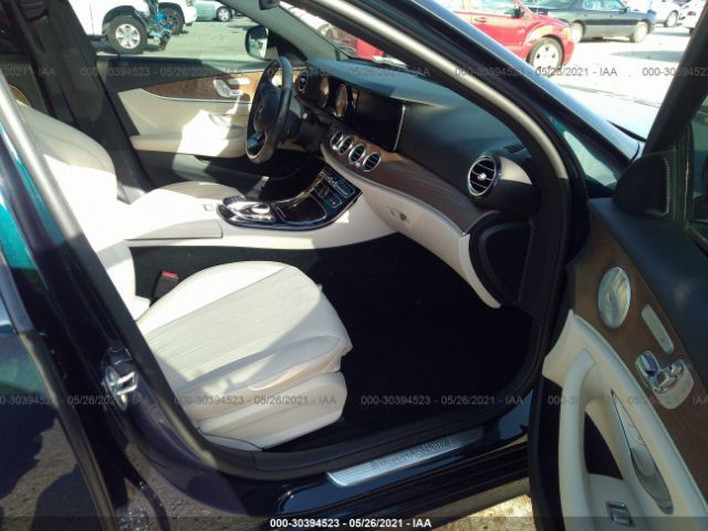 Photo 4 VIN: WDDZF4JB0HA187927 - MERCEDES-BENZ E-CLASS 