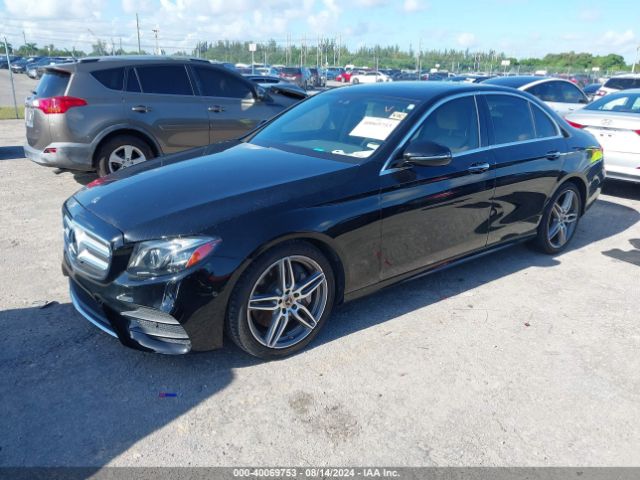 Photo 1 VIN: WDDZF4JB0JA333815 - MERCEDES-BENZ E-CLASS 