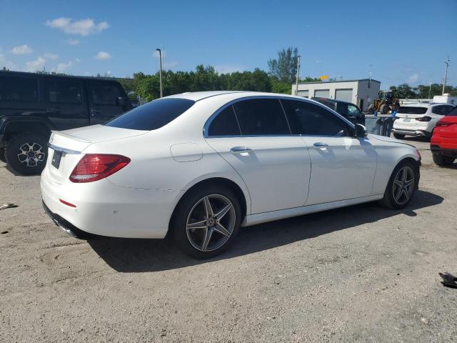 Photo 2 VIN: WDDZF4JB0JA376132 - MERCEDES-BENZ E-CLASS 