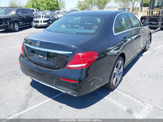 Photo 3 VIN: WDDZF4JB0JA376471 - MERCEDES-BENZ E 