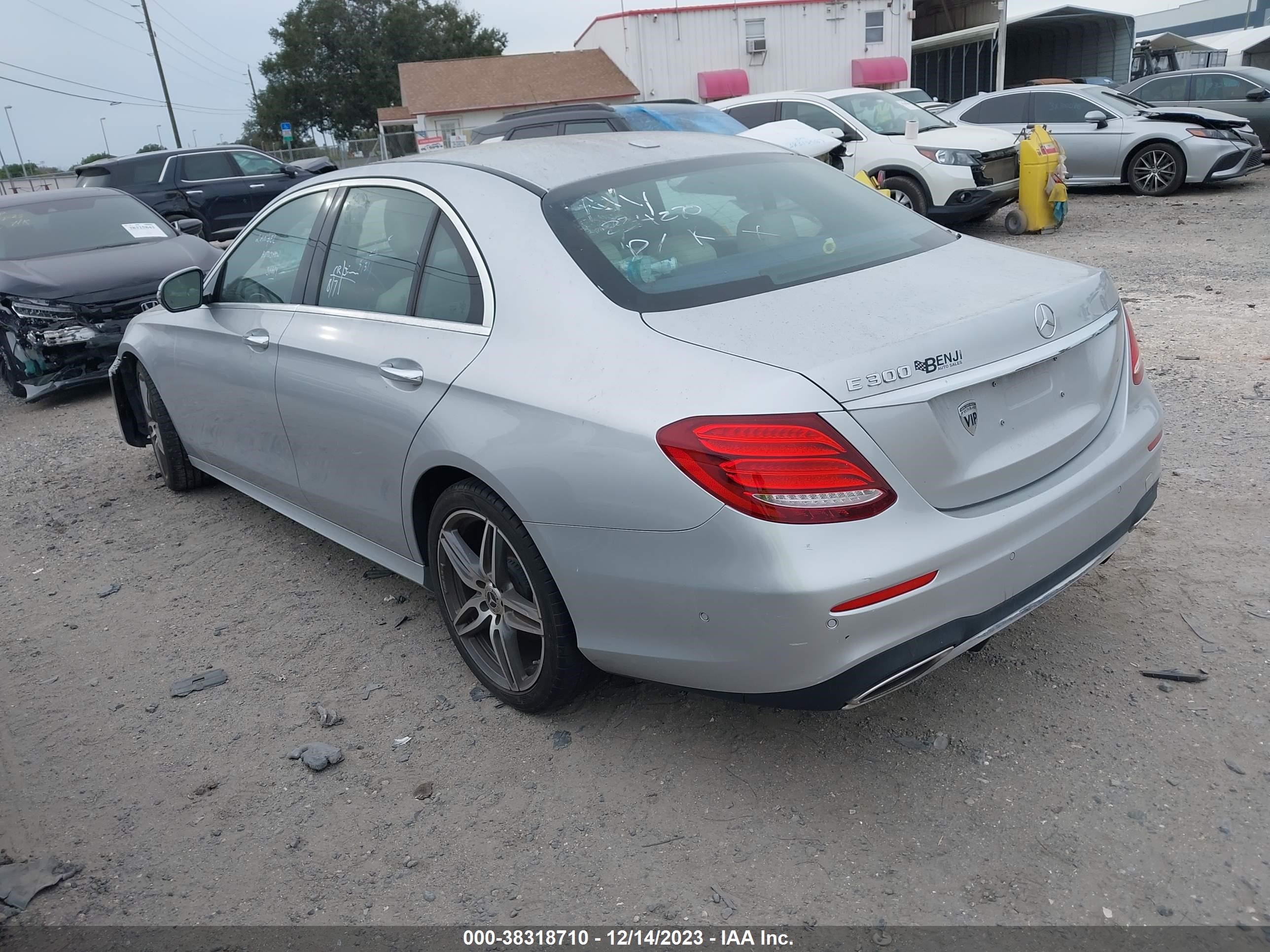 Photo 2 VIN: WDDZF4JB1HA234270 - MERCEDES-BENZ E-KLASSE 