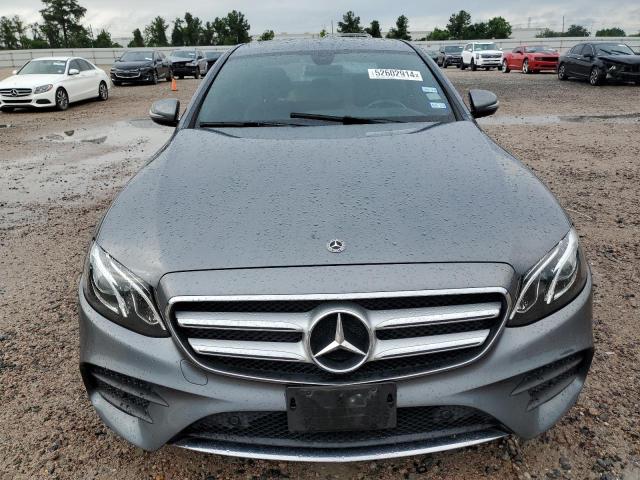 Photo 4 VIN: WDDZF4JB2JA313937 - MERCEDES-BENZ E-CLASS 