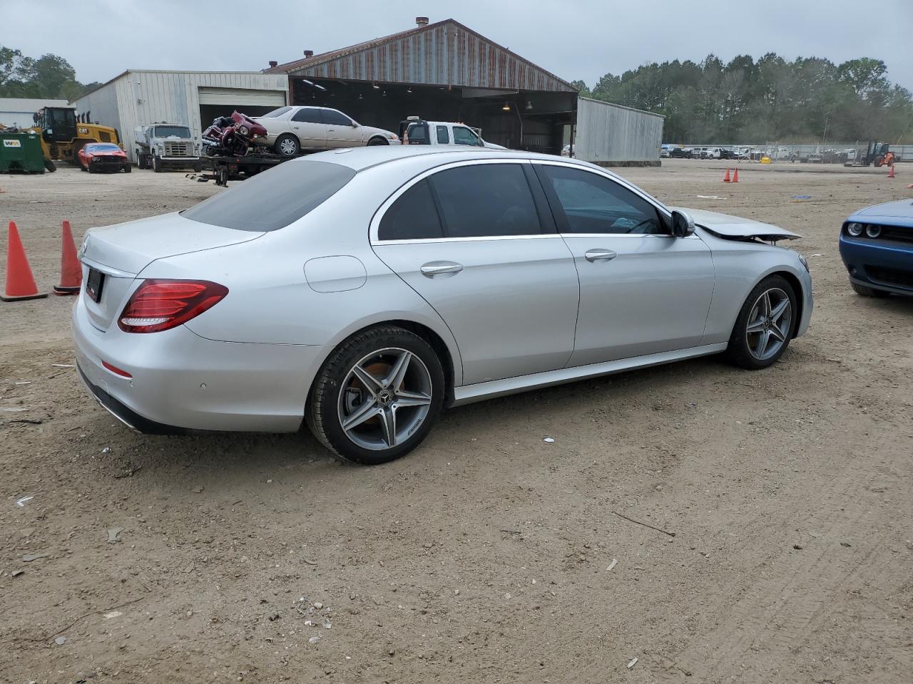 Photo 2 VIN: WDDZF4JB2JA364578 - MERCEDES-BENZ E-KLASSE 