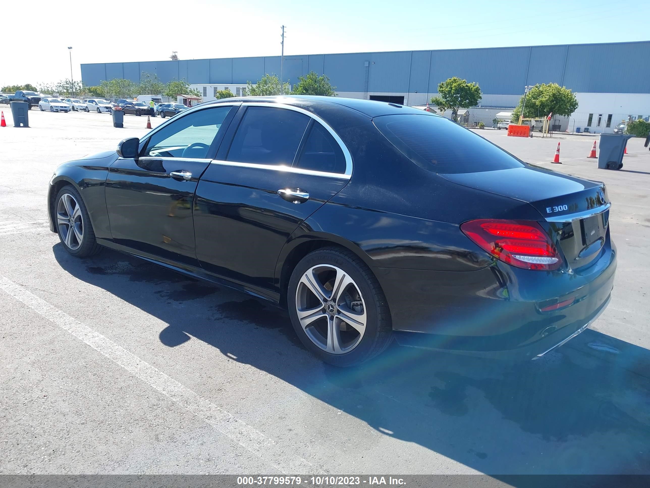 Photo 2 VIN: WDDZF4JB2KA636130 - MERCEDES-BENZ E-KLASSE 