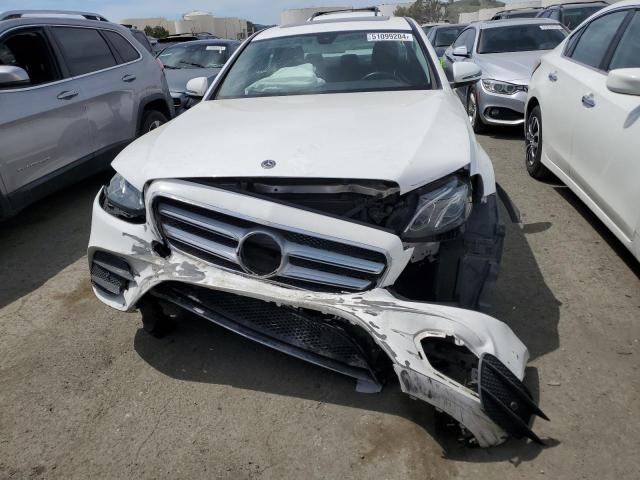 Photo 4 VIN: WDDZF4JB4JA309999 - MERCEDES-BENZ E-CLASS 