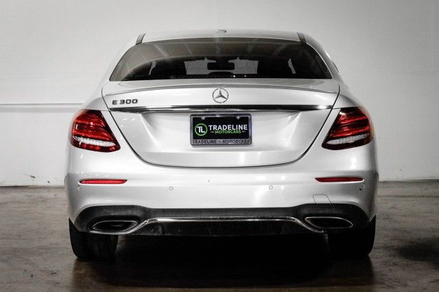 Photo 5 VIN: WDDZF4JB4JA315804 - MERCEDES-BENZ E-CLASS 