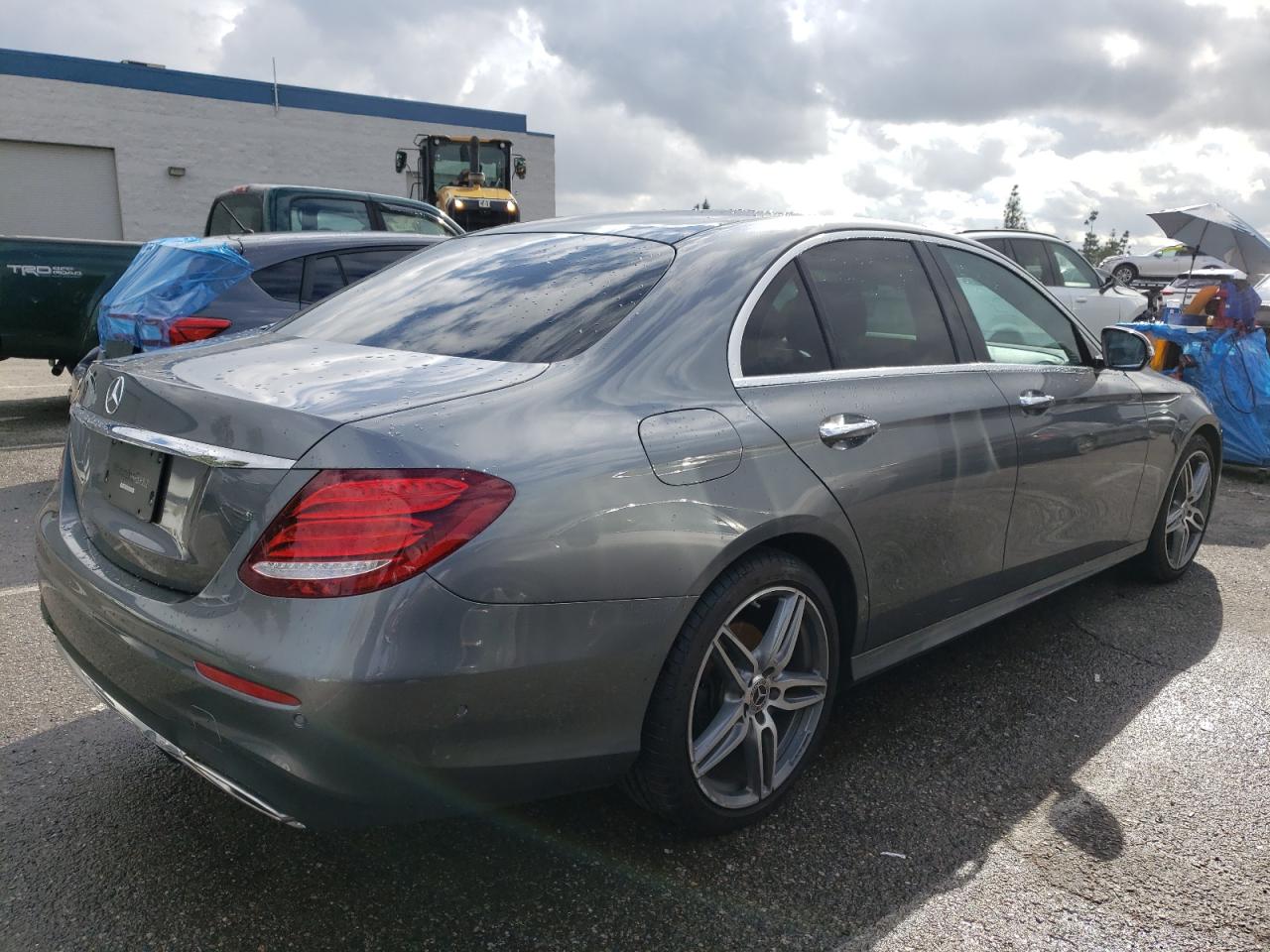 Photo 2 VIN: WDDZF4JB4JA348172 - MERCEDES-BENZ E-KLASSE 