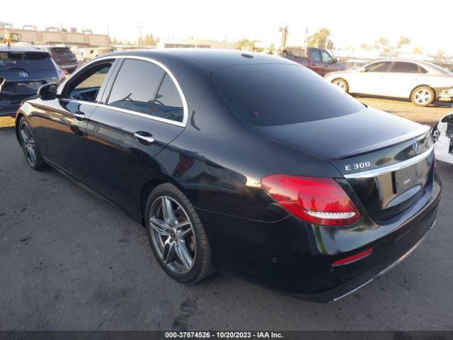 Photo 2 VIN: WDDZF4JB6JA348755 - MERCEDES-BENZ E-CLASS 