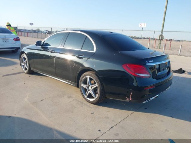 Photo 2 VIN: WDDZF4JB7HA170140 - MERCEDES-BENZ E-CLASS 