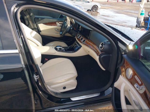 Photo 4 VIN: WDDZF4JB7JA328532 - MERCEDES-BENZ E-CLASS 