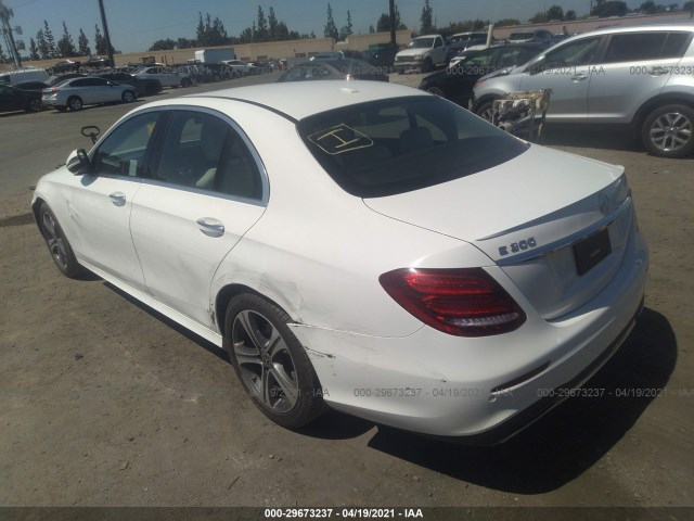 Photo 2 VIN: WDDZF4JB8JA352032 - MERCEDES-BENZ E-CLASS 