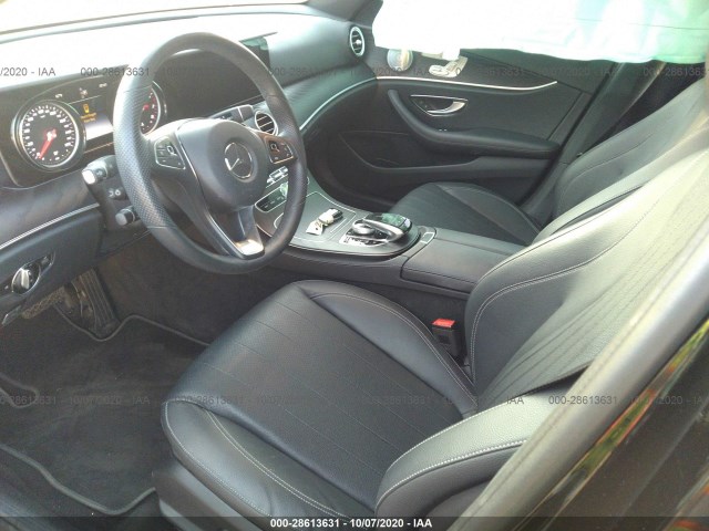 Photo 4 VIN: WDDZF4JB8JA380879 - MERCEDES-BENZ E-CLASS 