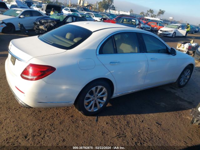 Photo 3 VIN: WDDZF4JB9HA093464 - MERCEDES-BENZ E-CLASS 