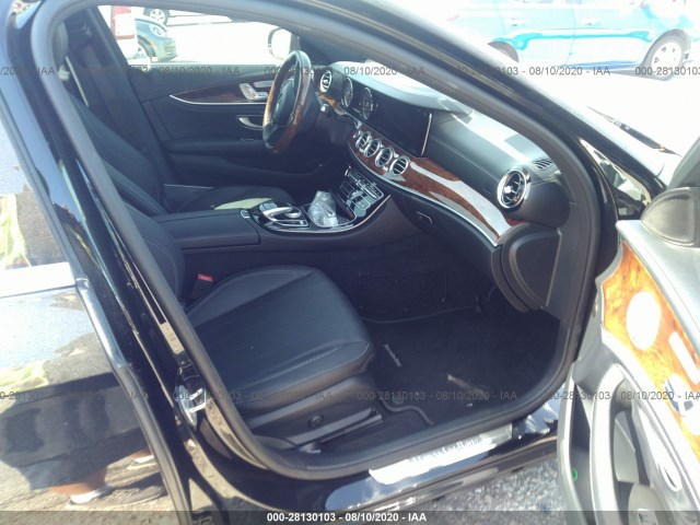 Photo 4 VIN: WDDZF4JBXHA091285 - MERCEDES-BENZ E-CLASS 