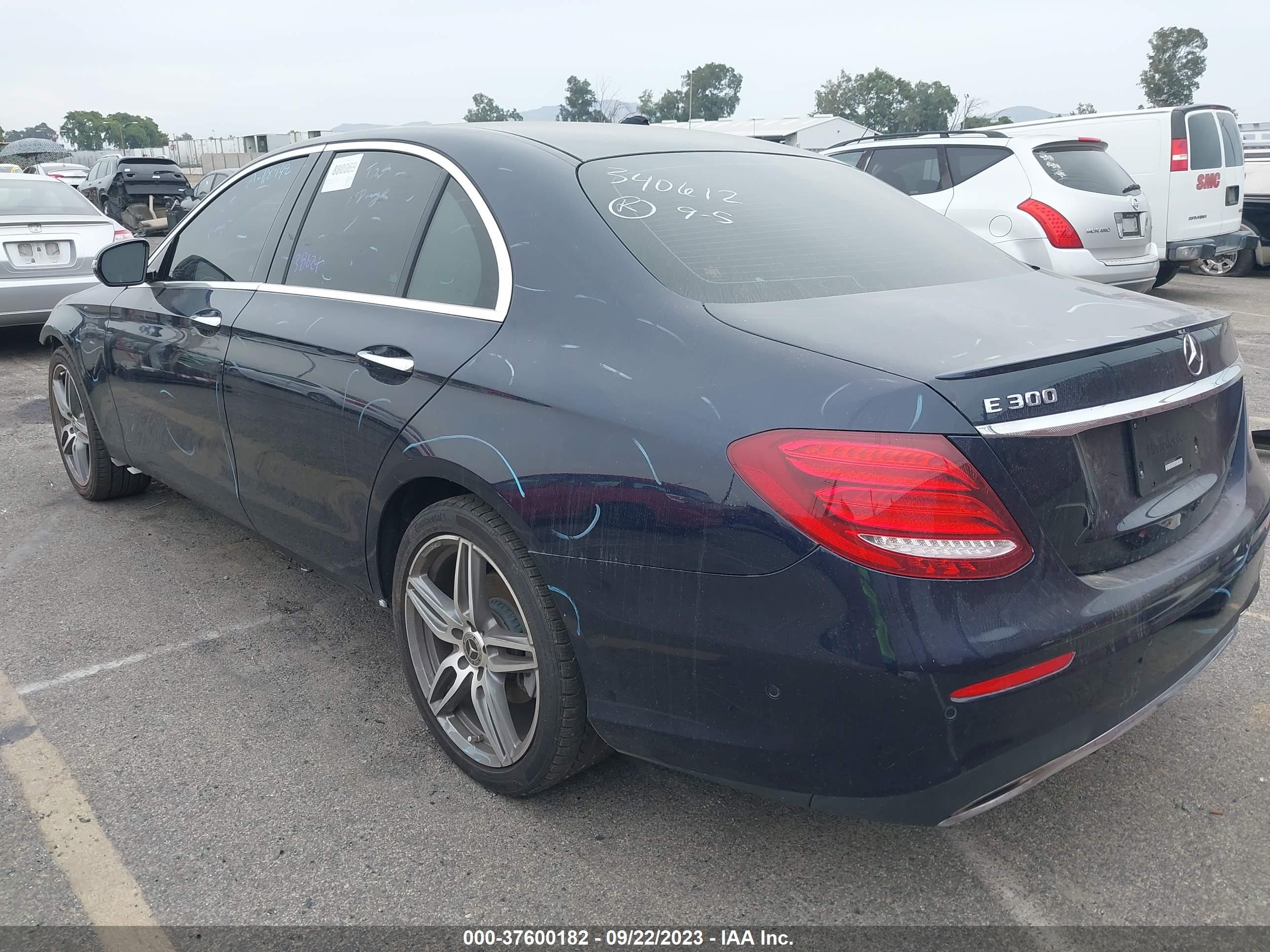 Photo 2 VIN: WDDZF4JBXJA340612 - MERCEDES-BENZ E-KLASSE 