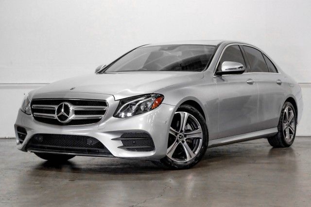 Photo 1 VIN: WDDZF4JBXJA430987 - MERCEDES-BENZ E-CLASS 