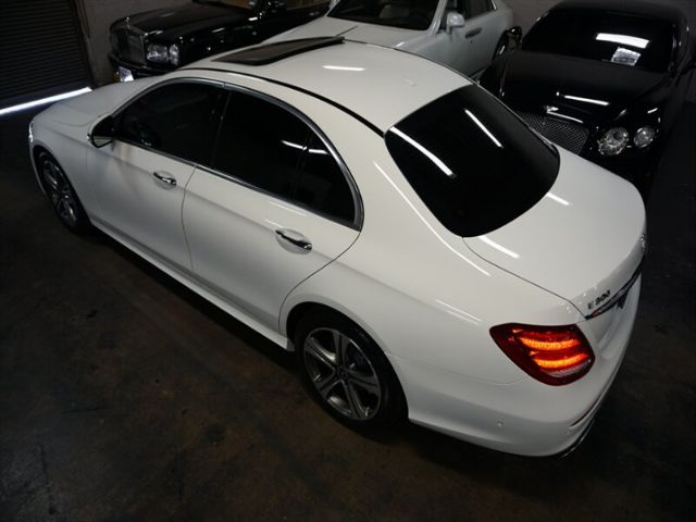 Photo 9 VIN: WDDZF4JBXJA487867 - MERCEDES-BENZ E-CLASS 