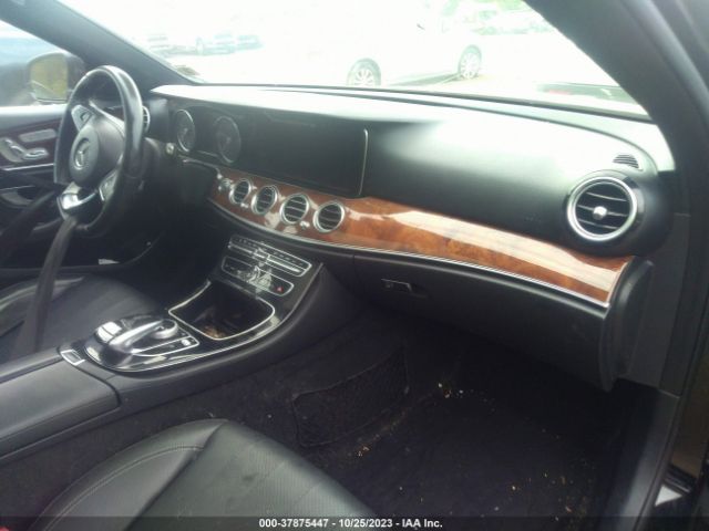 Photo 4 VIN: WDDZF4KB0HA089088 - MERCEDES-BENZ E-CLASS 