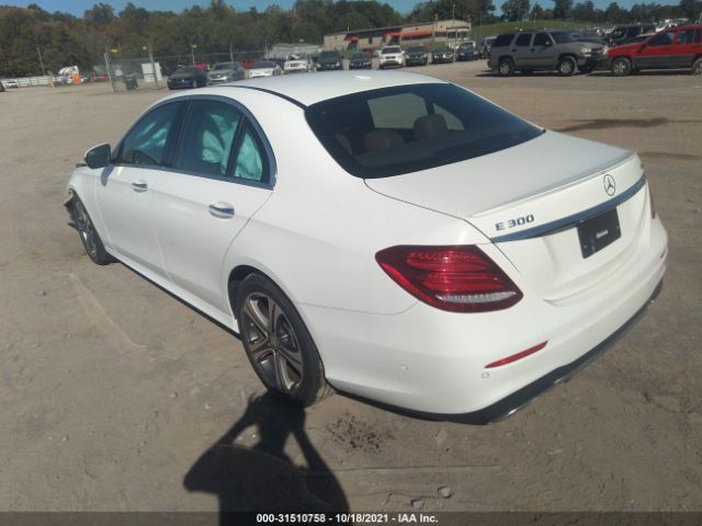 Photo 2 VIN: WDDZF4KB1HA083557 - MERCEDES-BENZ E-CLASS 