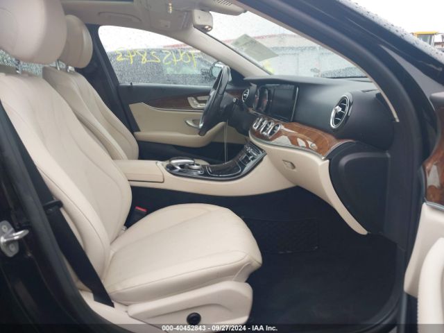 Photo 4 VIN: WDDZF4KB1HA096793 - MERCEDES-BENZ E-CLASS 