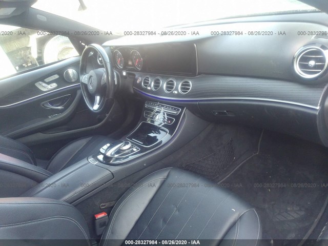 Photo 4 VIN: WDDZF4KB1HA196280 - MERCEDES-BENZ E-CLASS 