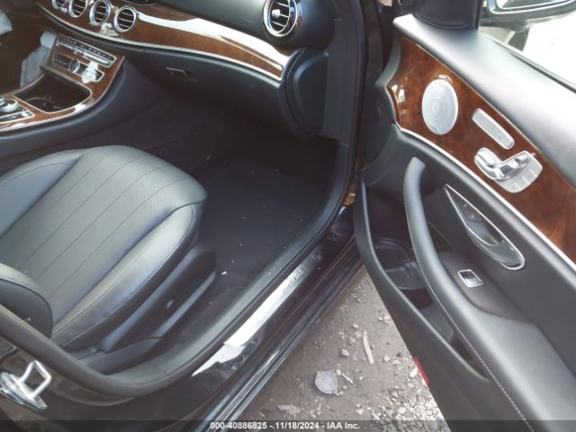 Photo 4 VIN: WDDZF4KB3KA659768 - MERCEDES-BENZ E-CLASS 