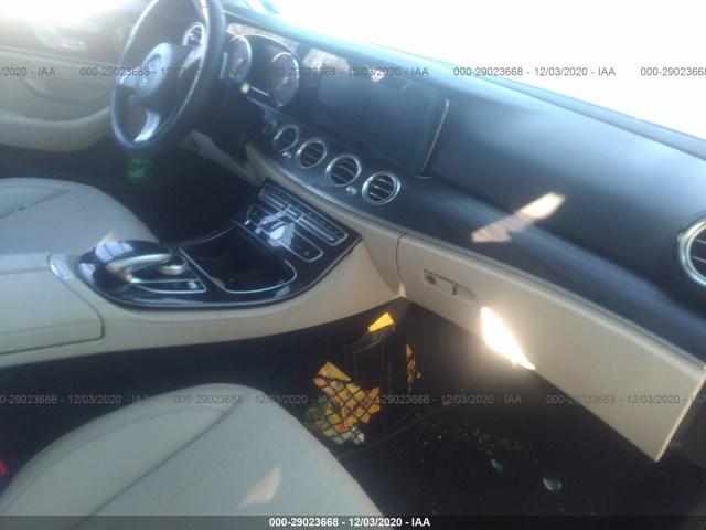 Photo 4 VIN: WDDZF4KB4HA207322 - MERCEDES-BENZ E-CLASS 