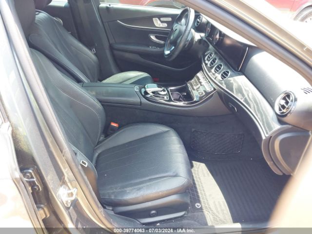 Photo 4 VIN: WDDZF4KB6HA036279 - MERCEDES-BENZ E-CLASS 