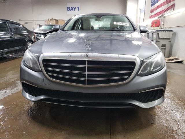 Photo 4 VIN: WDDZF4KB6HA258823 - MERCEDES-BENZ E-CLASS 