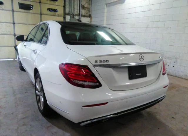 Photo 2 VIN: WDDZF4KB6KA613741 - MERCEDES-BENZ E-CLASS 