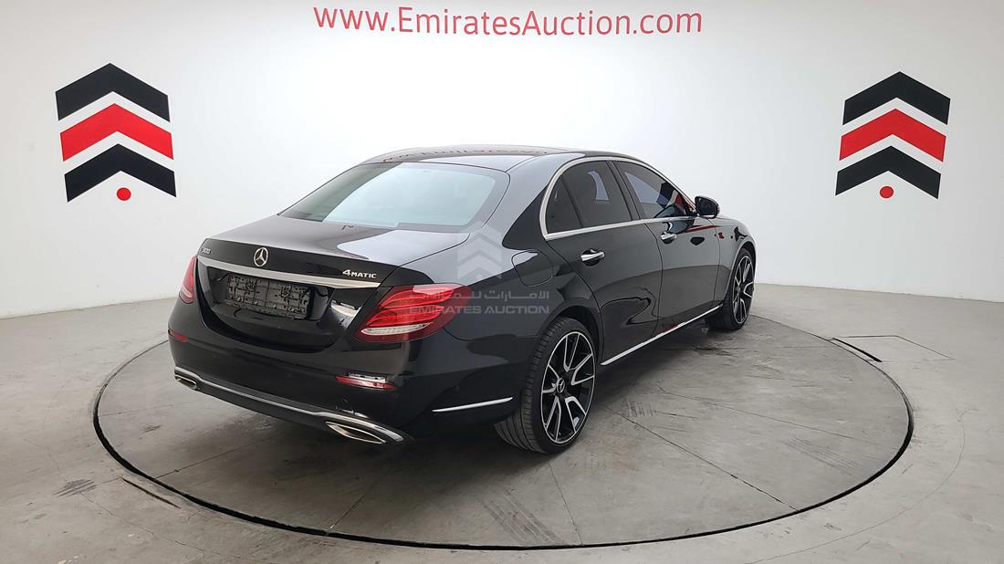 Photo 11 VIN: WDDZF4KB7HA176986 - MERCEDES E 