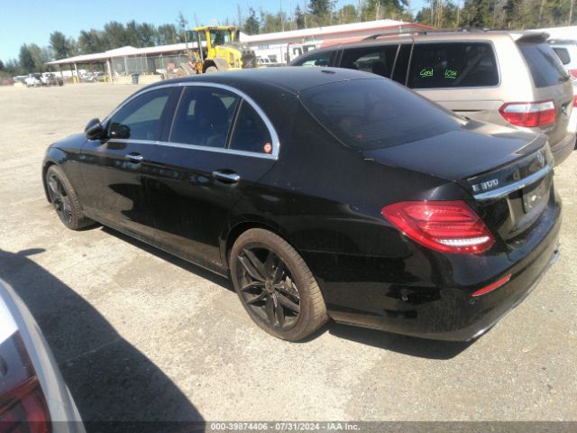 Photo 2 VIN: WDDZF4KB8HA096323 - MERCEDES-BENZ E-CLASS 