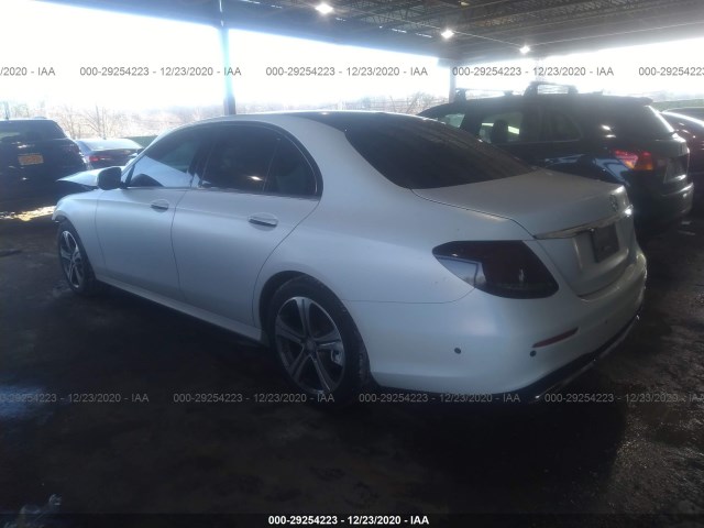 Photo 2 VIN: WDDZF4KB8HA146735 - MERCEDES-BENZ E-CLASS 