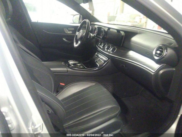 Photo 4 VIN: WDDZF4KB8HA219277 - MERCEDES-BENZ E-CLASS 