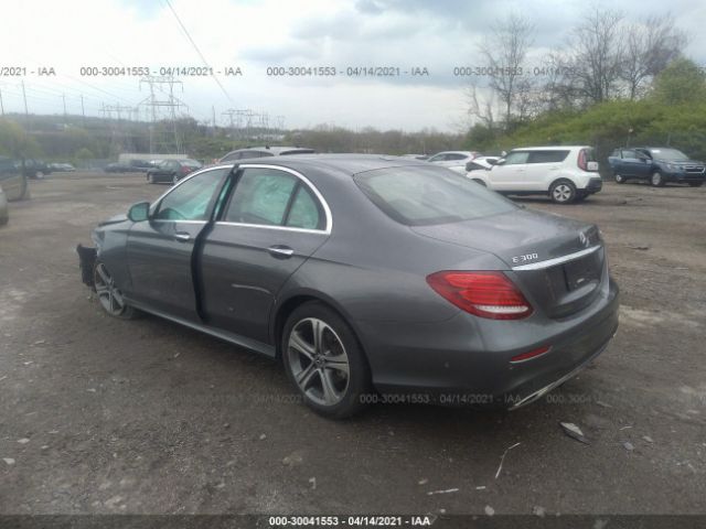 Photo 2 VIN: WDDZF4KB8JA341580 - MERCEDES-BENZ E-CLASS 