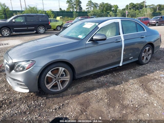 Photo 1 VIN: WDDZF4KB8KA588194 - MERCEDES-BENZ E-CLASS 