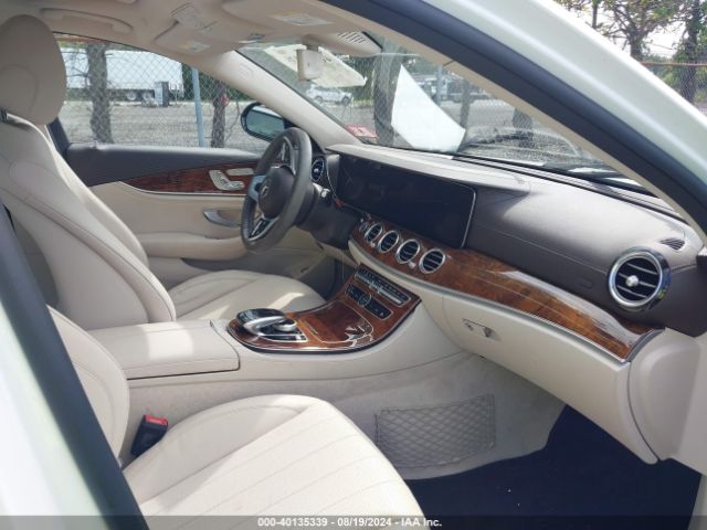 Photo 4 VIN: WDDZF4KB8KA593511 - MERCEDES-BENZ E-CLASS 