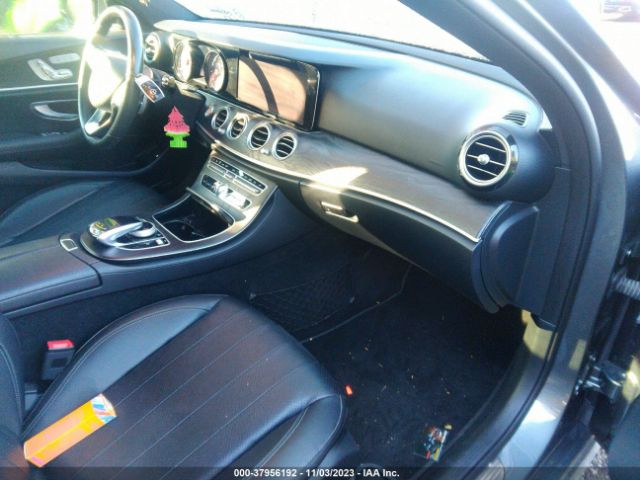 Photo 4 VIN: WDDZF4KB9JA379321 - MERCEDES-BENZ E 300 