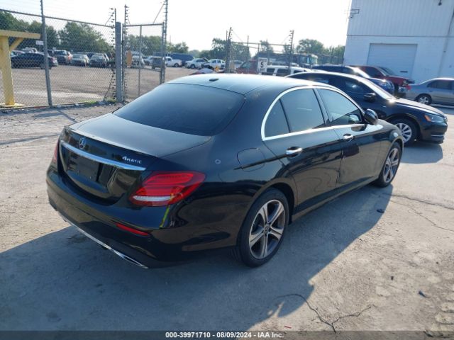 Photo 3 VIN: WDDZF4KB9JA425598 - MERCEDES-BENZ E-CLASS 