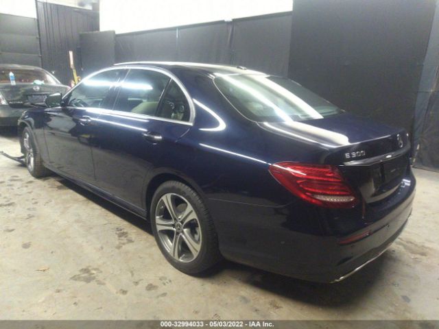 Photo 2 VIN: WDDZF4KBXJA470629 - MERCEDES-BENZ E-CLASS 